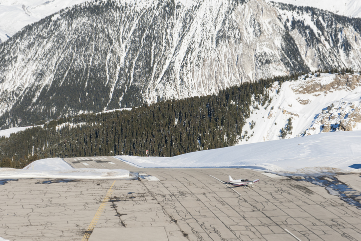 Courchevel altiport